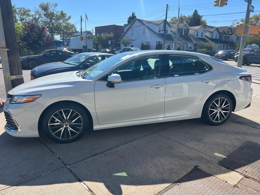 Toyota Camry  2024