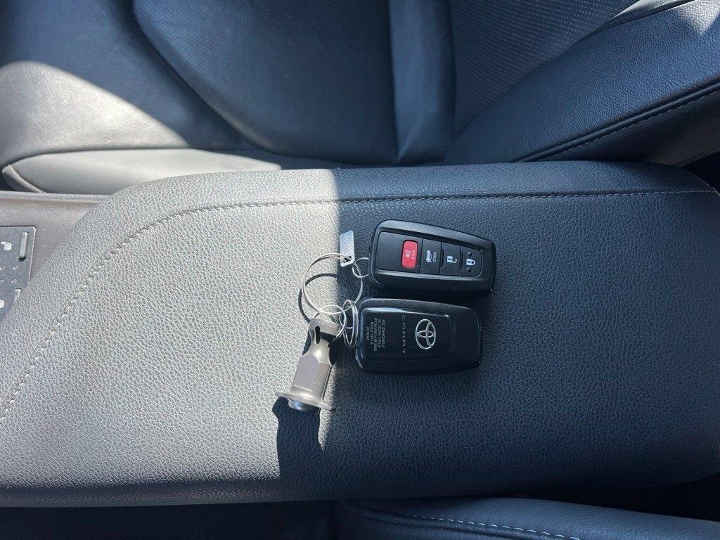 Toyota Camry  2024
