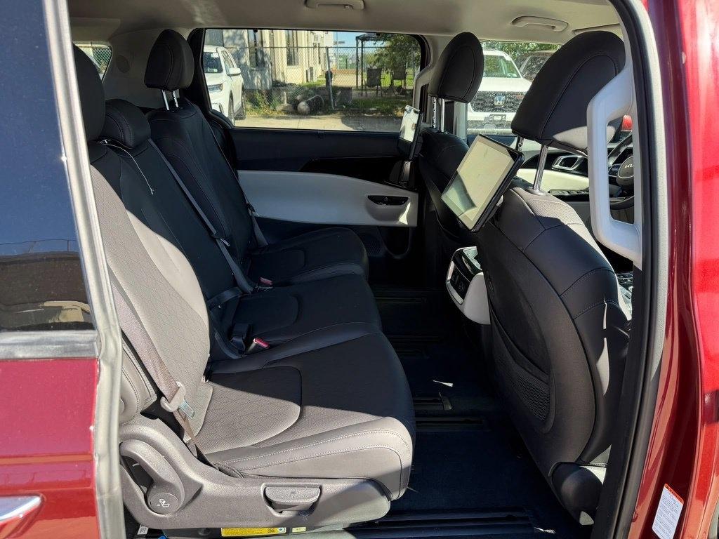Kia Carnival  2024