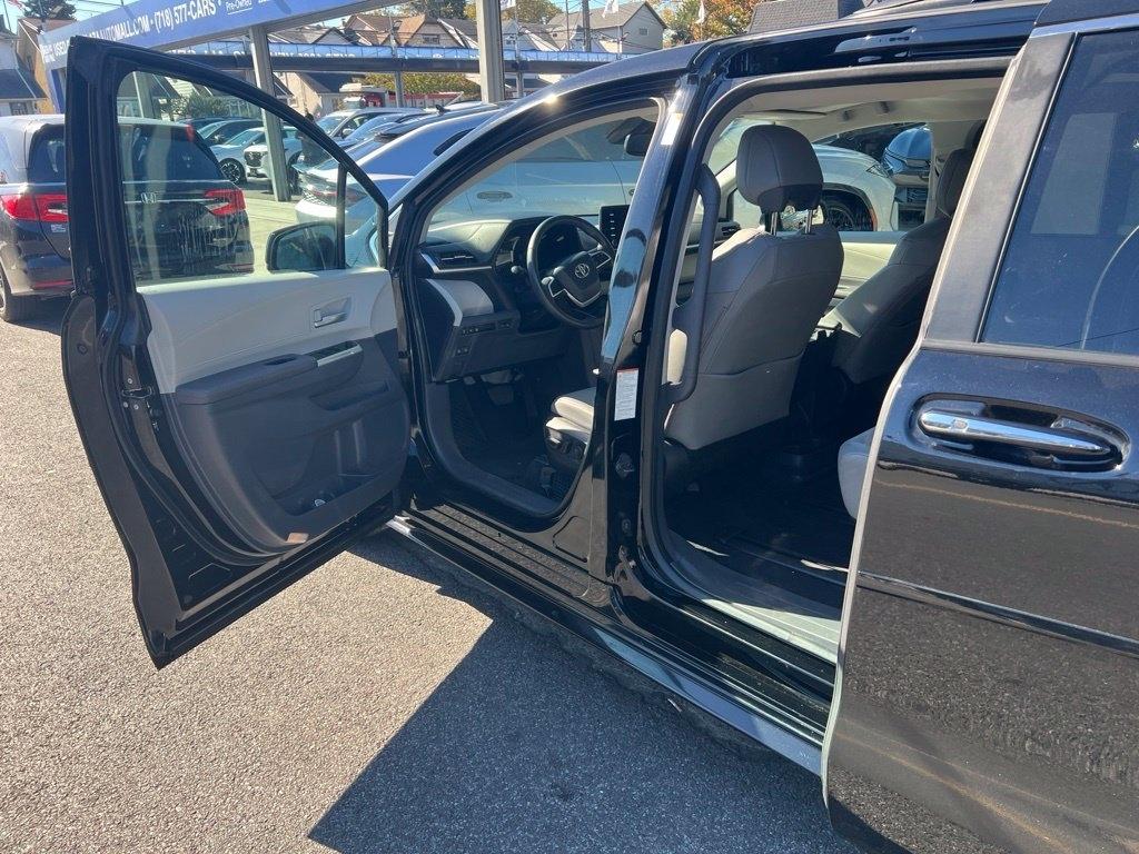Toyota Sienna  2024