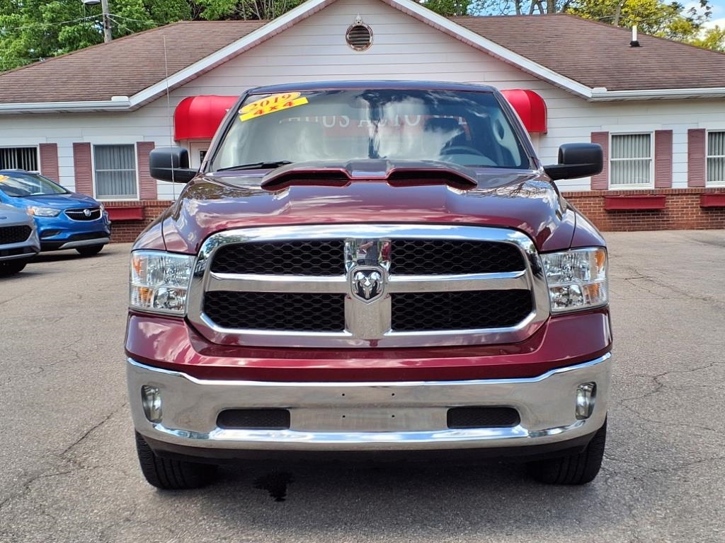 RAM 1500 Classic ST 4x4 Quad Cab 6'4" Box 2019 RAM 1500 Classic ST 4x4 Quad Cab 6'4" Box 2019