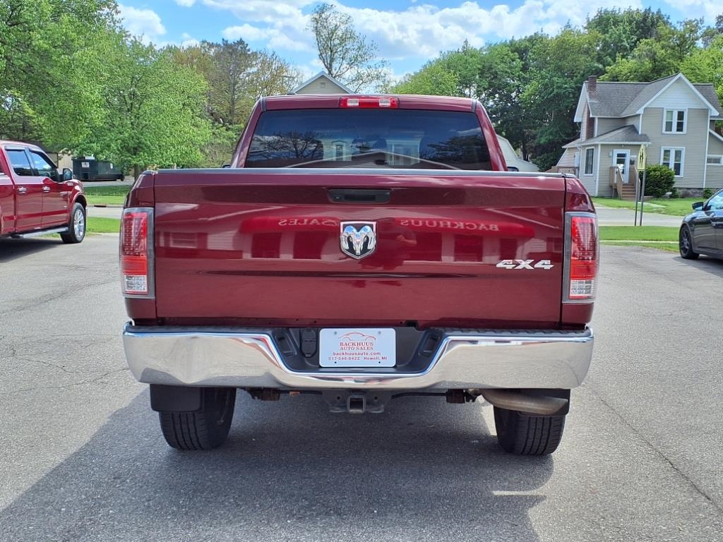 RAM 1500 Classic ST 4x4 Quad Cab 6'4" Box 2019 RAM 1500 Classic ST 4x4 Quad Cab 6'4" Box 2019
