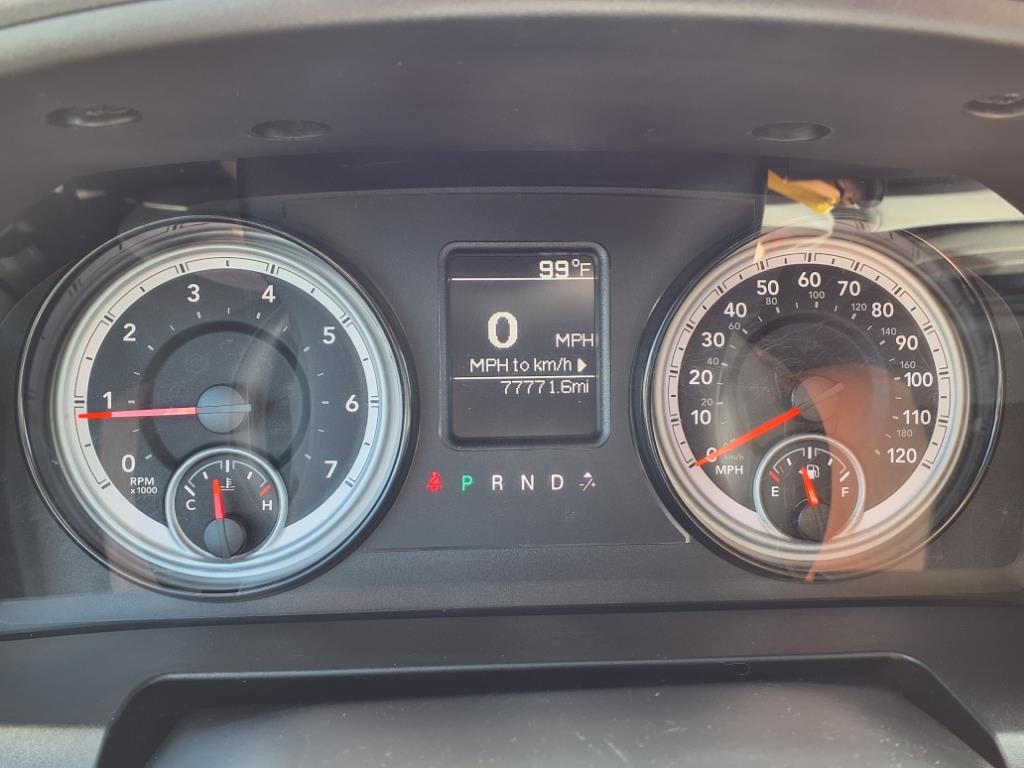 RAM 1500 Classic ST 4x4 Quad Cab 6'4" Box 2019 RAM 1500 Classic ST 4x4 Quad Cab 6'4" Box 2019