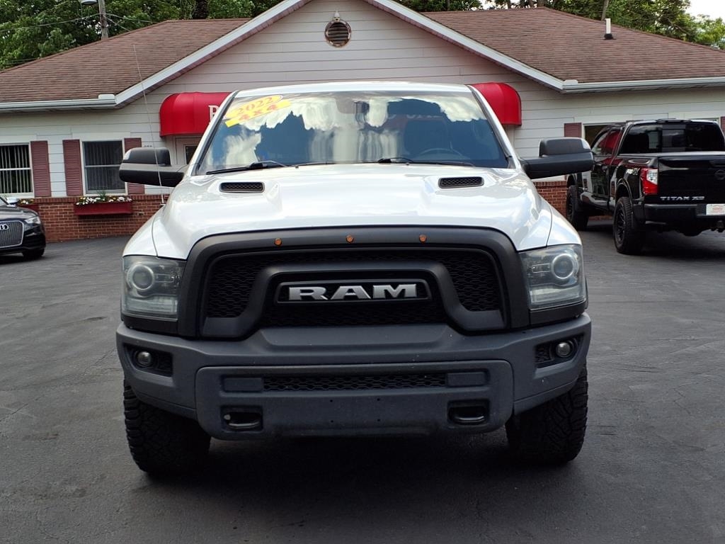 RAM 1500 Classic Warlock 4x4 Crew Cab 5'7" Box 2022 RAM 1500 Classic Warlock 4x4 Crew Cab 5'7" Box 2022