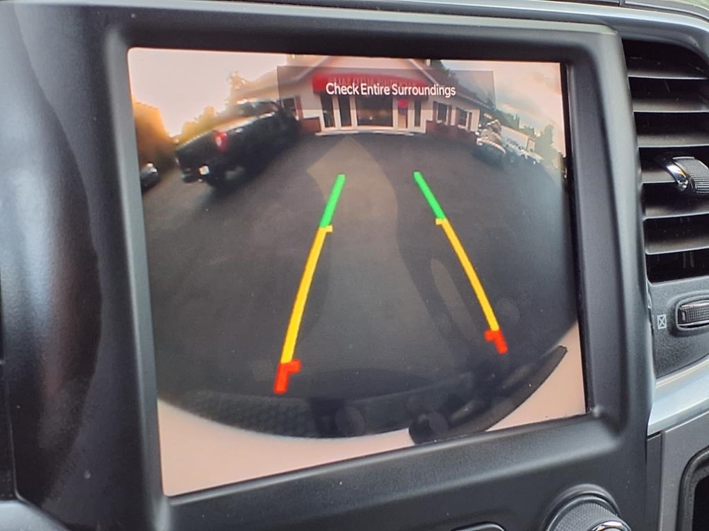 RAM 1500 Classic Warlock 4x4 Crew Cab 5'7" Box 2022 RAM 1500 Classic Warlock 4x4 Crew Cab 5'7" Box 2022