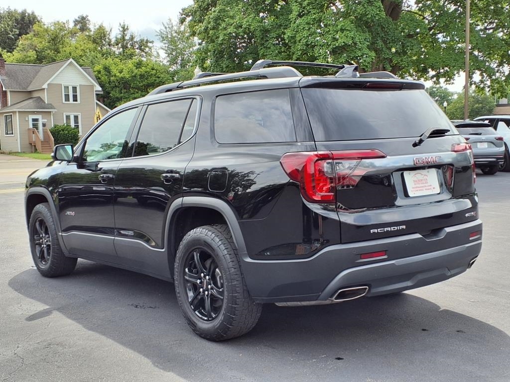GMC Acadia AWD 4dr AT4 2022 GMC Acadia AWD 4dr AT4 2022