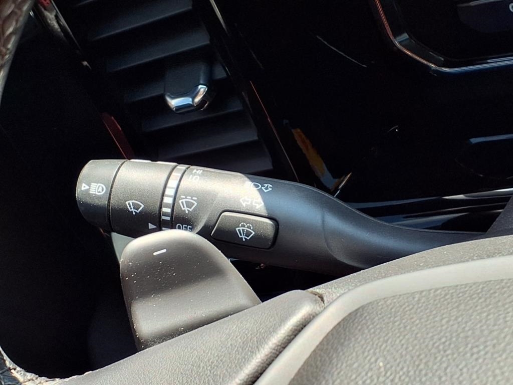 Chevrolet Silverado 1500 4WD Crew Cab 147" ZR2 2023