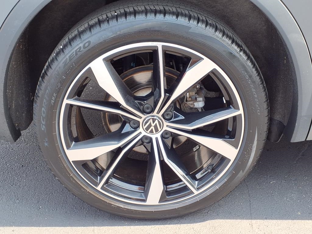 Volkswagen Tiguan 2.0T SEL R-Line 4MOTION 2022 Volkswagen Tiguan 2.0T SEL R-Line 4MOTION 2022