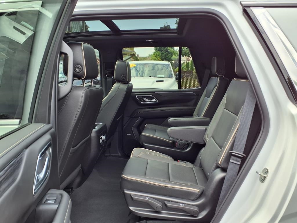 GMC Yukon 4WD 4dr SLT 2023 GMC Yukon 4WD 4dr SLT 2023