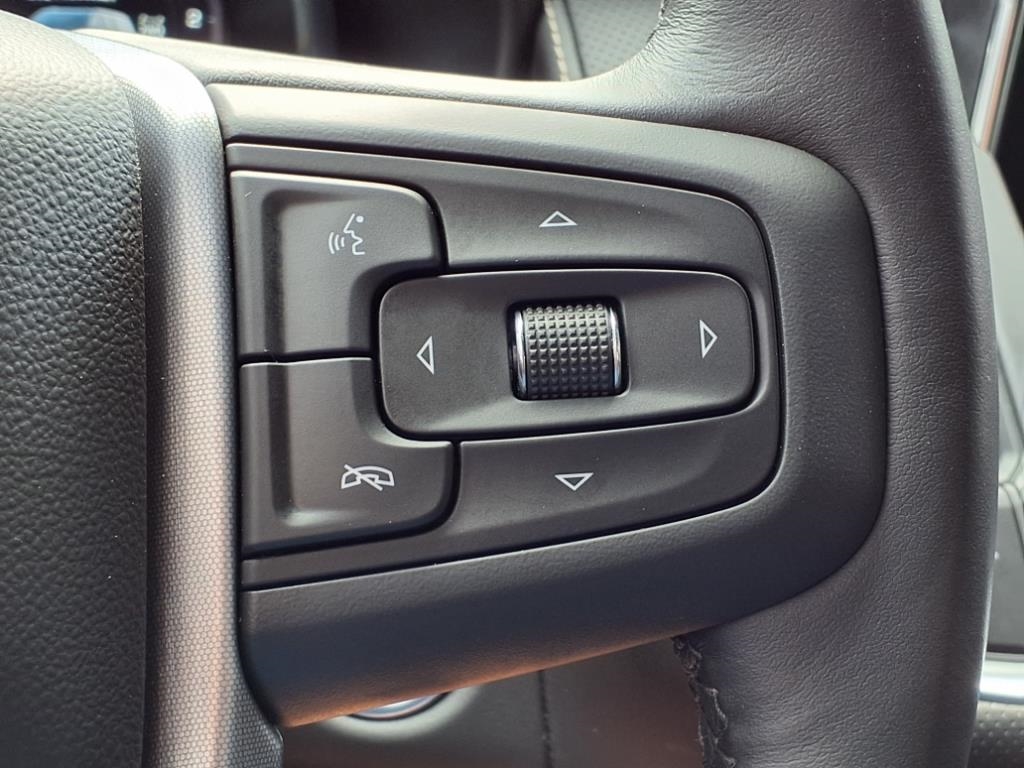 GMC Yukon 4WD 4dr SLT 2023 GMC Yukon 4WD 4dr SLT 2023
