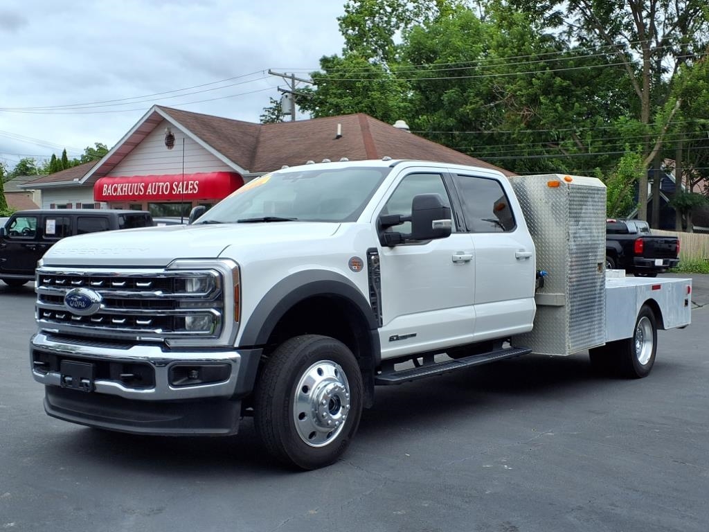 Ford Super Duty F-450 DRW Lariat 4WD Crew Cab 203" WB 84" CA 2024