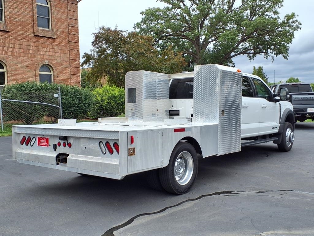 Ford Super Duty F-450 DRW Lariat 4WD Crew Cab 203" WB 84" CA 2024