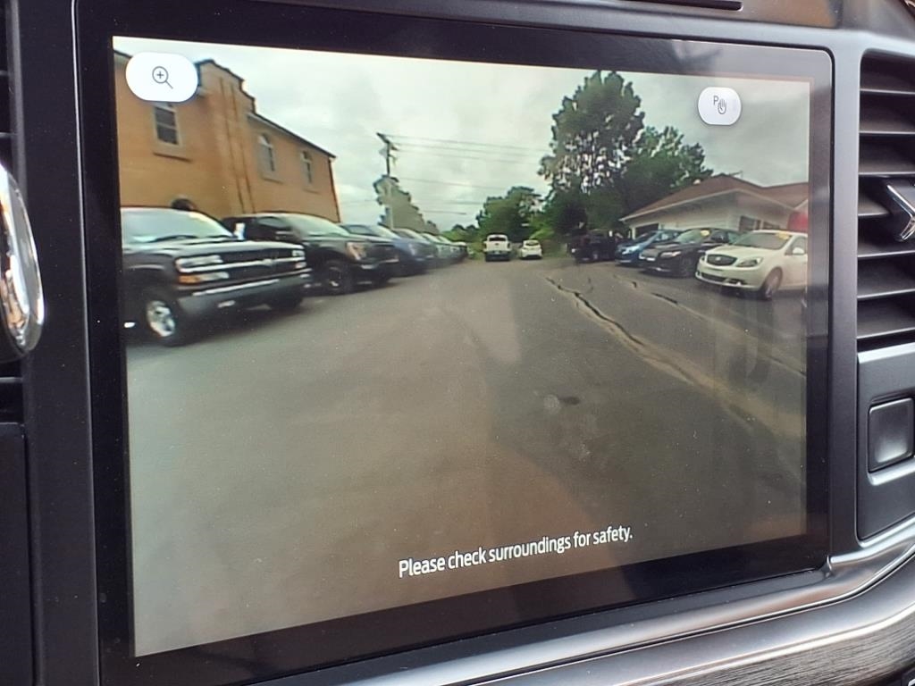 Ford Super Duty F-450 DRW Lariat 4WD Crew Cab 203" WB 84" CA 2024