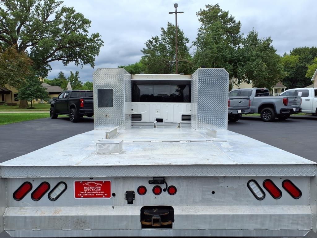 Ford Super Duty F-450 DRW Lariat 4WD Crew Cab 203" WB 84" CA 2024