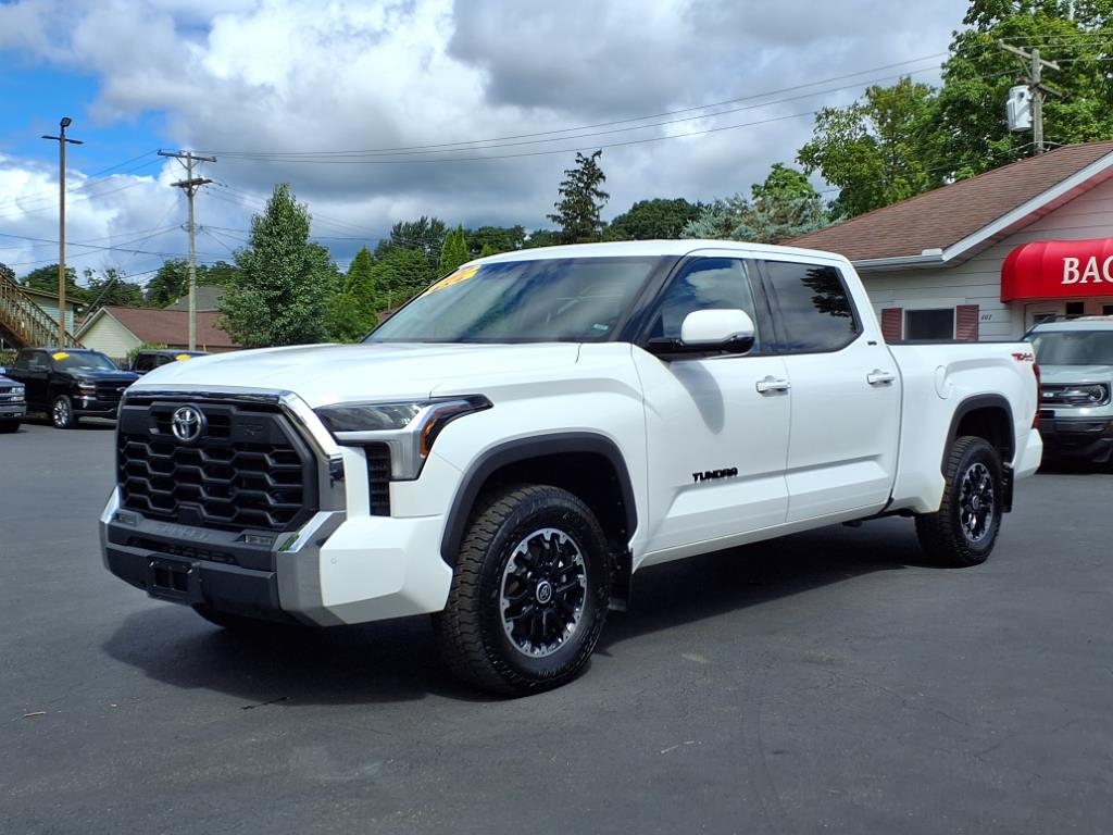 Toyota Tundra 4WD SR5 CrewMax 6.5' Bed (Natl) 2022 Toyota Tundra 4WD SR5 CrewMax 6.5' Bed (Natl) 2022