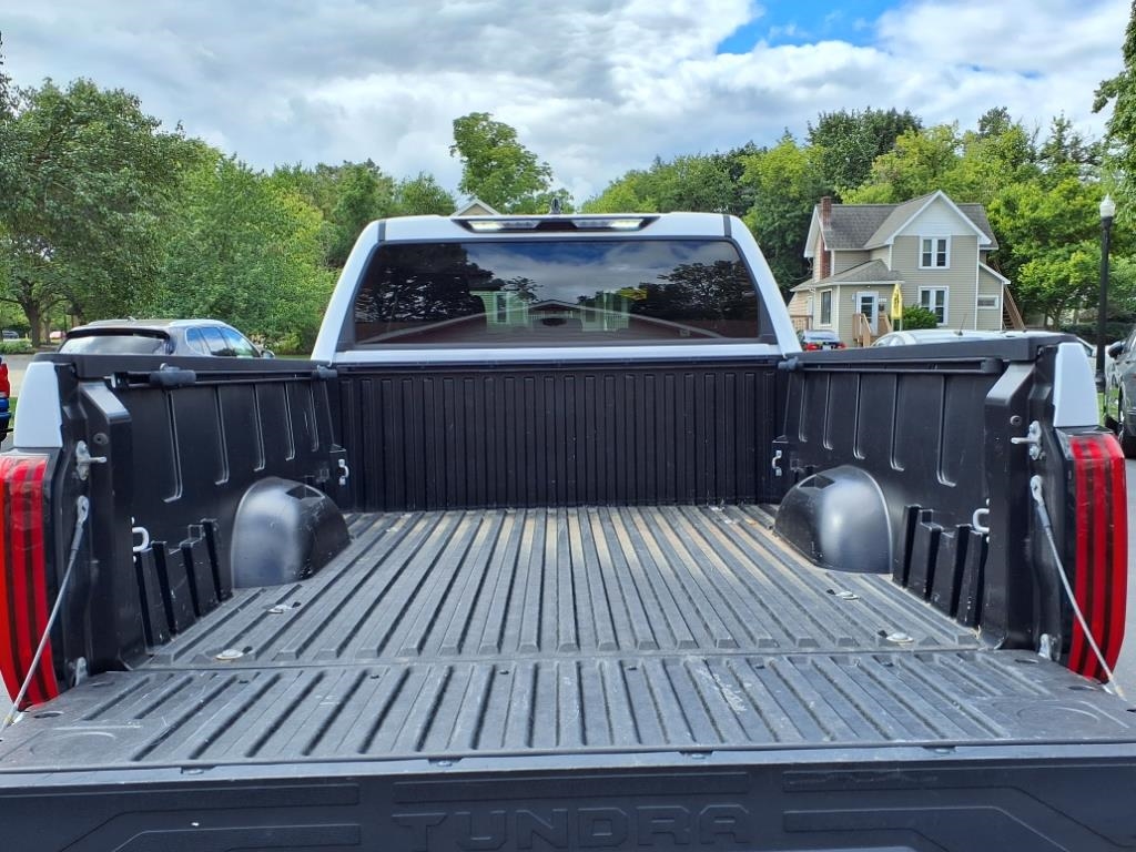 Toyota Tundra 4WD SR5 CrewMax 6.5' Bed (Natl) 2022 Toyota Tundra 4WD SR5 CrewMax 6.5' Bed (Natl) 2022