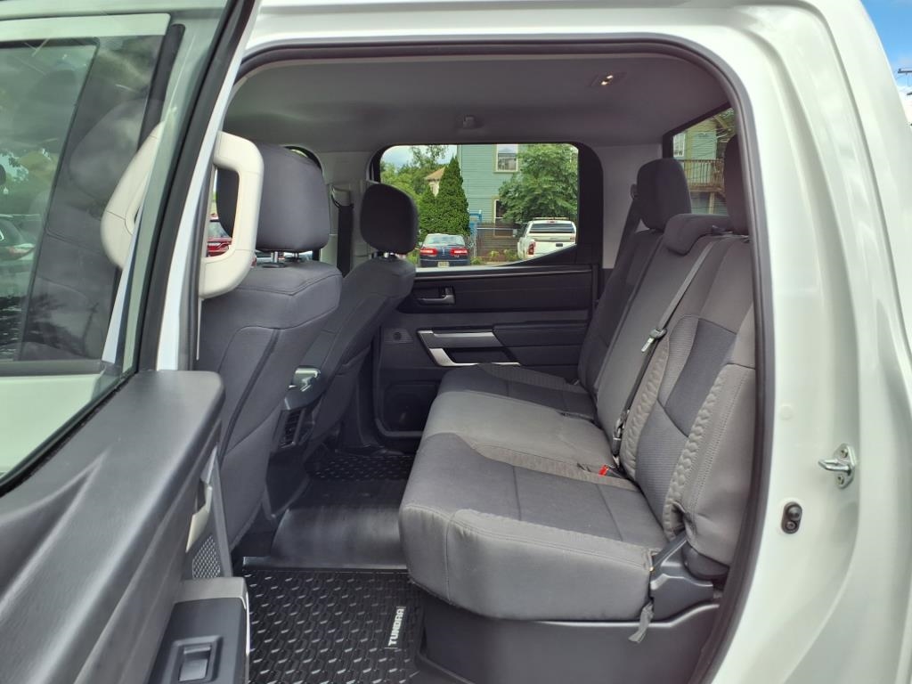 Toyota Tundra 4WD SR5 CrewMax 6.5' Bed (Natl) 2022 Toyota Tundra 4WD SR5 CrewMax 6.5' Bed (Natl) 2022