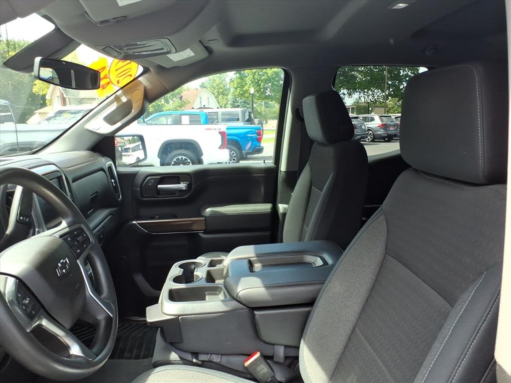 Chevrolet Silverado 1500 4WD Double Cab 147" RST 2019 Chevrolet Silverado 1500 4WD Double Cab 147" RST 2019