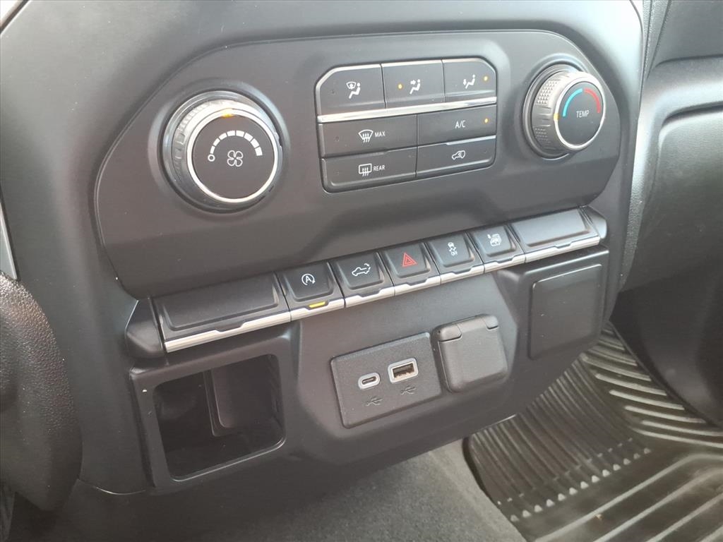 Chevrolet Silverado 1500 4WD Double Cab 147" RST 2019