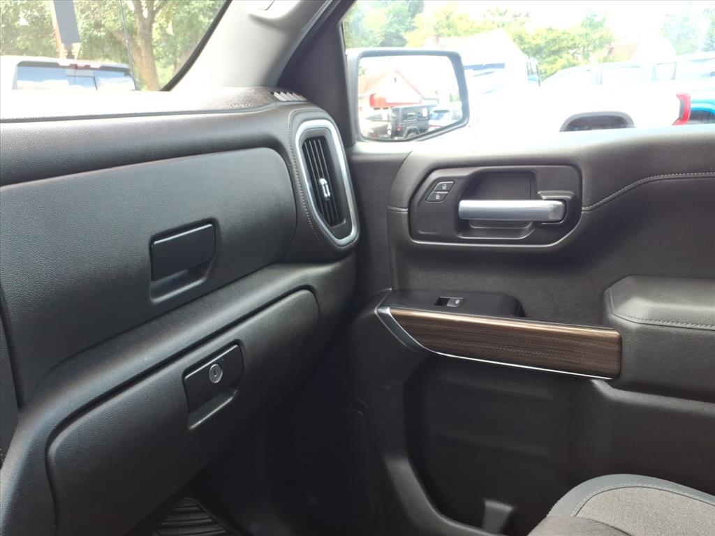 Chevrolet Silverado 1500 4WD Double Cab 147" RST 2019