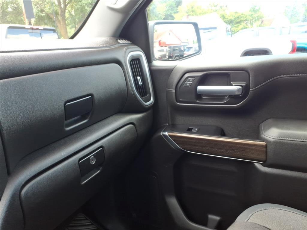 Chevrolet Silverado 1500 4WD Double Cab 147" RST 2019