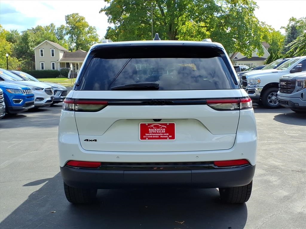 Jeep Grand Cherokee Altitude 4x4 2023 Jeep Grand Cherokee Altitude 4x4 2023