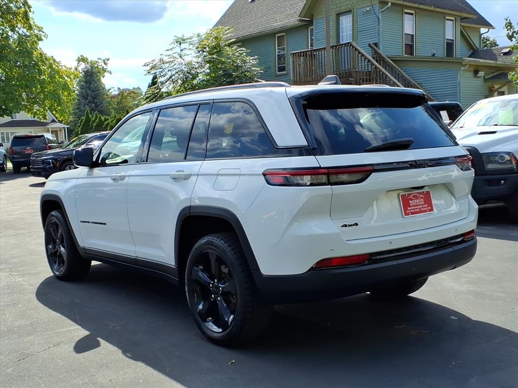 Jeep Grand Cherokee Altitude 4x4 2023 Jeep Grand Cherokee Altitude 4x4 2023