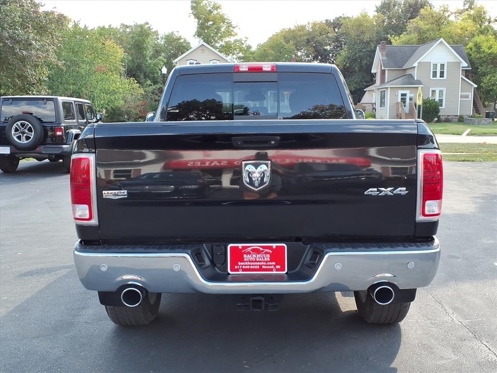 RAM 1500 4WD Crew Cab 149" Laramie 2017 RAM 1500 4WD Crew Cab 149" Laramie 2017