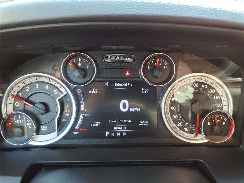 RAM 1500 4WD Crew Cab 149" Laramie 2017