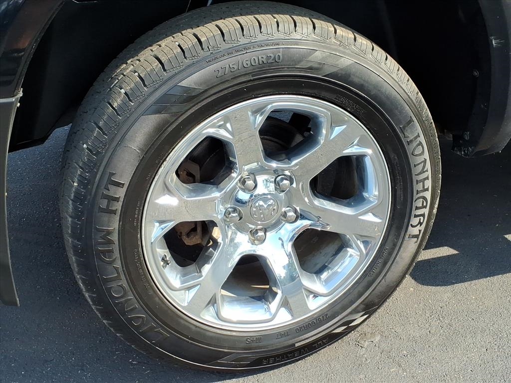 RAM 1500 4WD Crew Cab 149" Laramie 2017