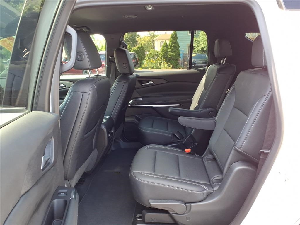 Chevrolet Traverse AWD 4dr LT w/2LT 2025 Chevrolet Traverse AWD 4dr LT w/2LT 2025