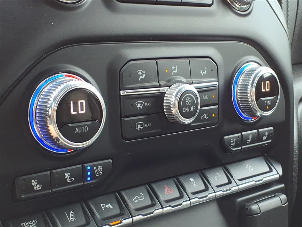 GMC Sierra 3500HD 4WD Crew Cab 159" Denali 2021 GMC Sierra 3500HD 4WD Crew Cab 159" Denali 2021