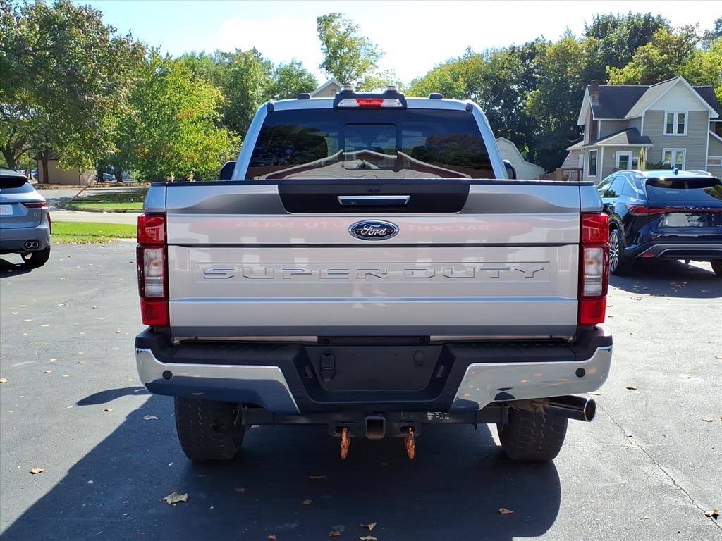 2022 Ford F-350 XLT photo 4