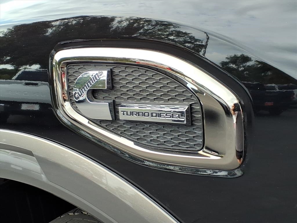 Nissan Titan XD 4x4 Diesel Crew Cab S 2018 Nissan Titan XD 4x4 Diesel Crew Cab S 2018