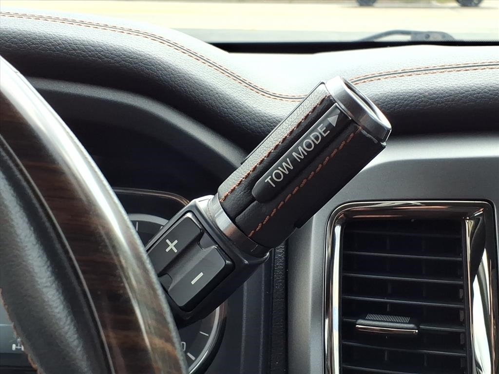 Nissan Titan XD 4x4 Diesel Crew Cab S 2018 Nissan Titan XD 4x4 Diesel Crew Cab S 2018