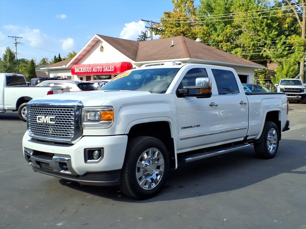 GMC Sierra 2500HD 4WD Crew Cab 153.7" Denali 2016