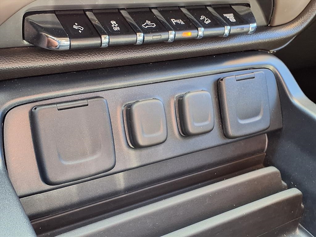 GMC Sierra 2500HD 4WD Crew Cab 153.7" Denali 2016