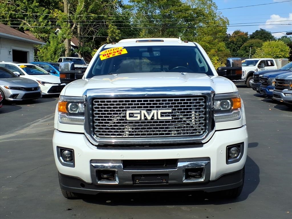 GMC Sierra 2500HD 4WD Crew Cab 153.7" Denali 2016