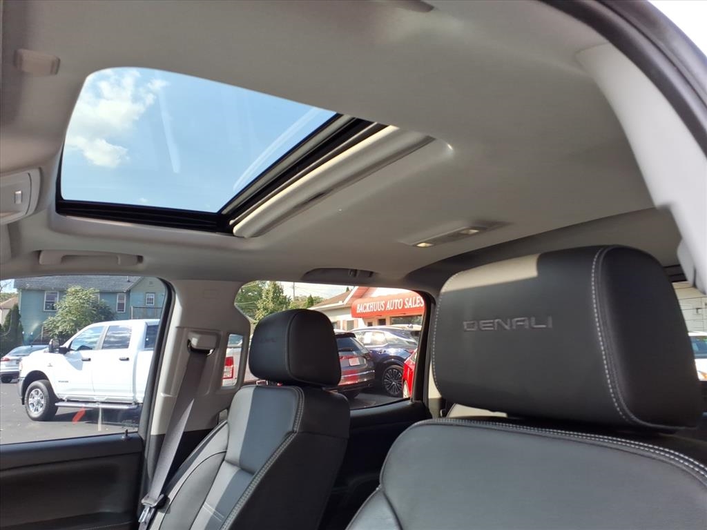 GMC Sierra 2500HD 4WD Crew Cab 153.7" Denali 2016