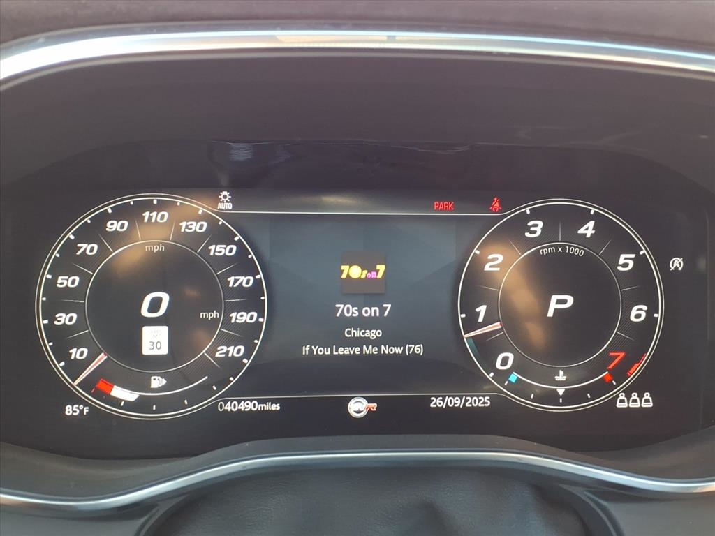 2021 Jaguar F-PACE SVR photo 14