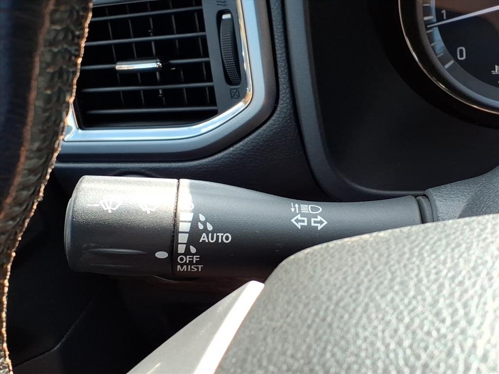 2018 Nissan Titan Crew Cab S photo 16