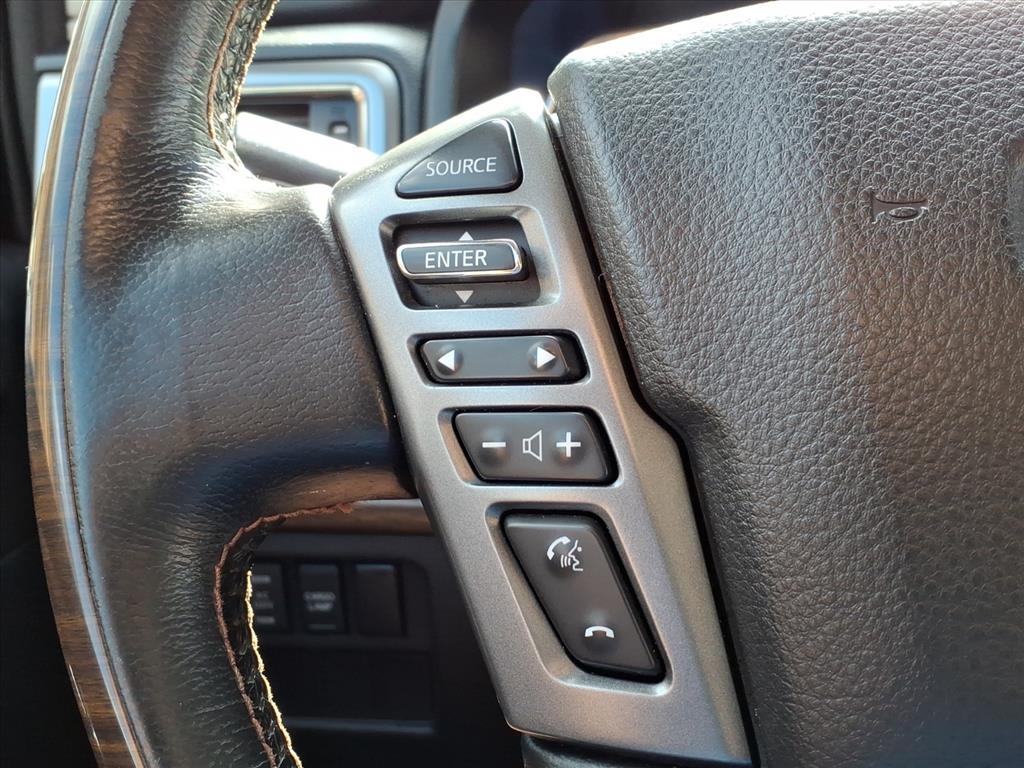 2018 Nissan Titan Crew Cab S photo 21