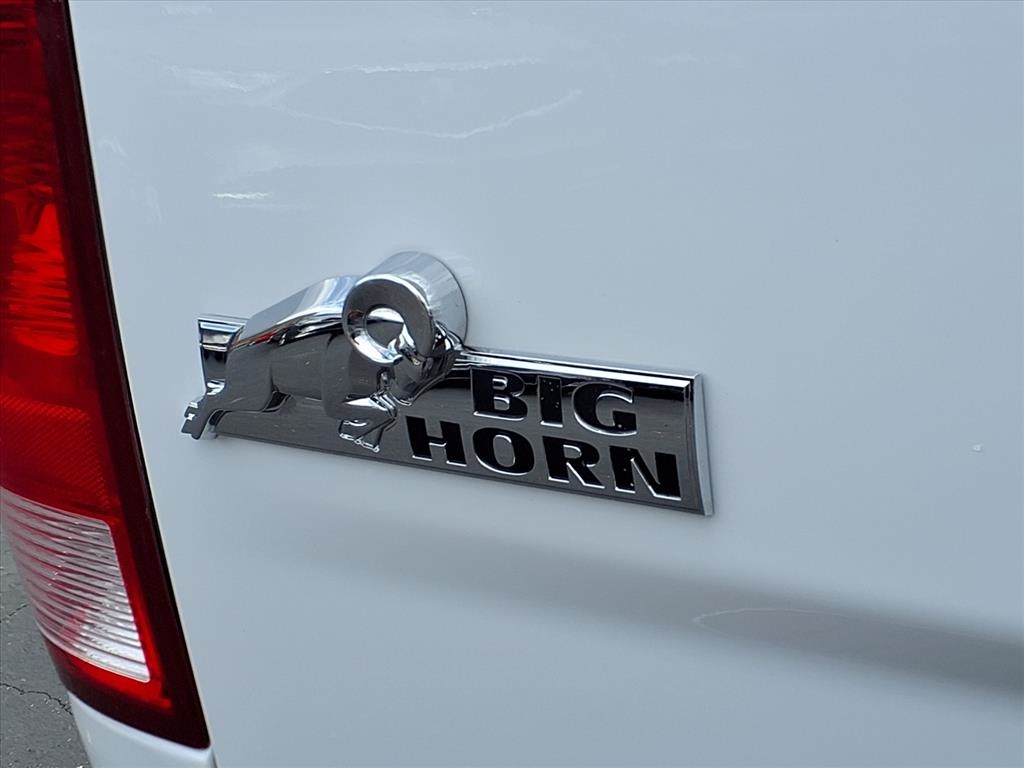 RAM 1500 4WD Crew Cab 140.5" Big Horn 2016