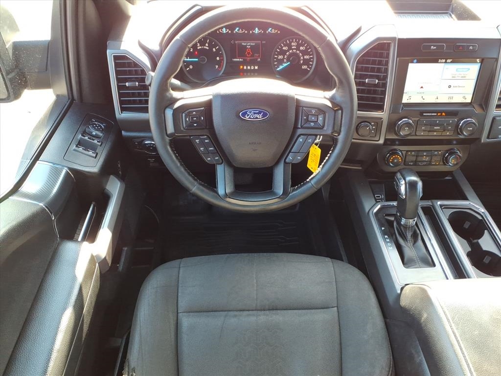 Ford F-150 XLT 4WD SuperCrew 5.5' Box 2019 Ford F-150 XLT 4WD SuperCrew 5.5' Box 2019