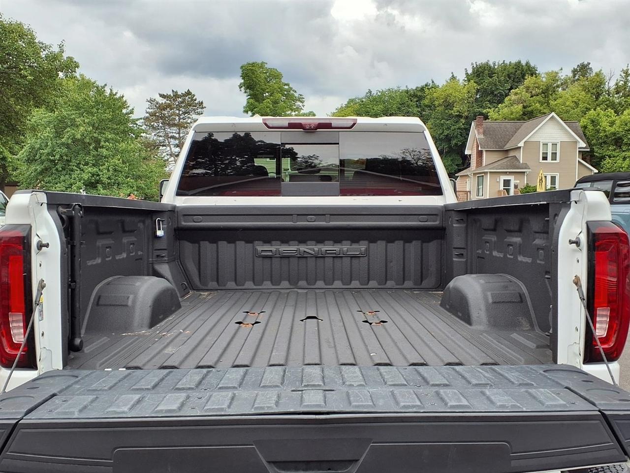 GMC Sierra 2500HD 4WD Crew Cab 159" Denali 2021
