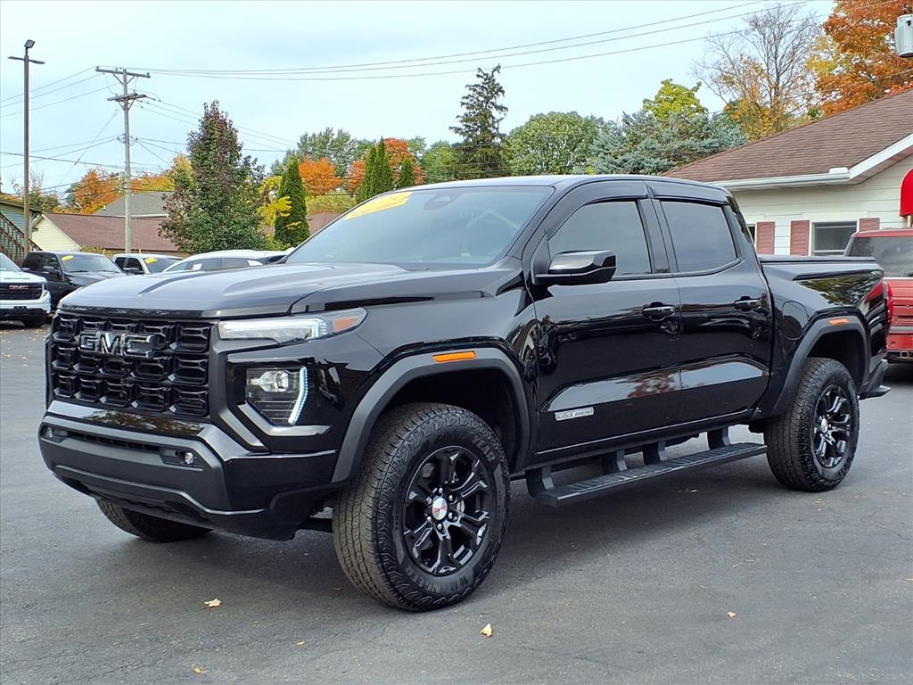 GMC Canyon 4WD Crew Cab Elevation 2024 GMC Canyon 4WD Crew Cab Elevation 2024