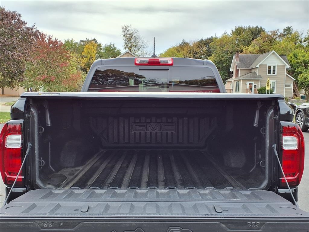 GMC Canyon 4WD Crew Cab Elevation 2024 GMC Canyon 4WD Crew Cab Elevation 2024