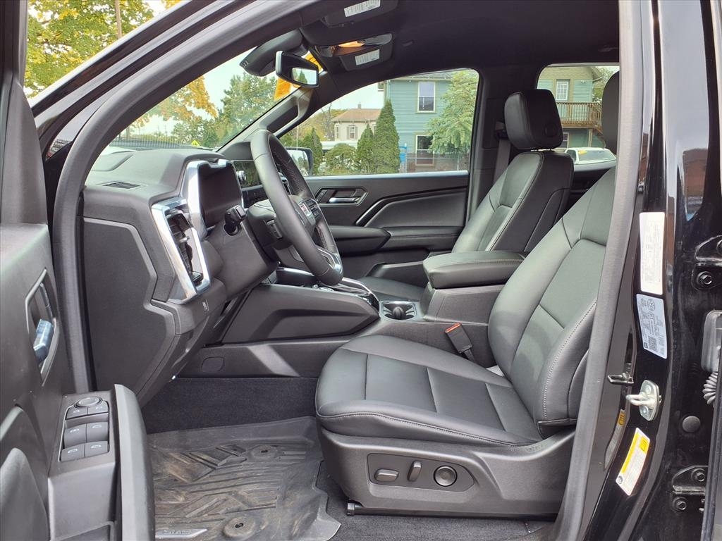 GMC Canyon 4WD Crew Cab Elevation 2024 GMC Canyon 4WD Crew Cab Elevation 2024