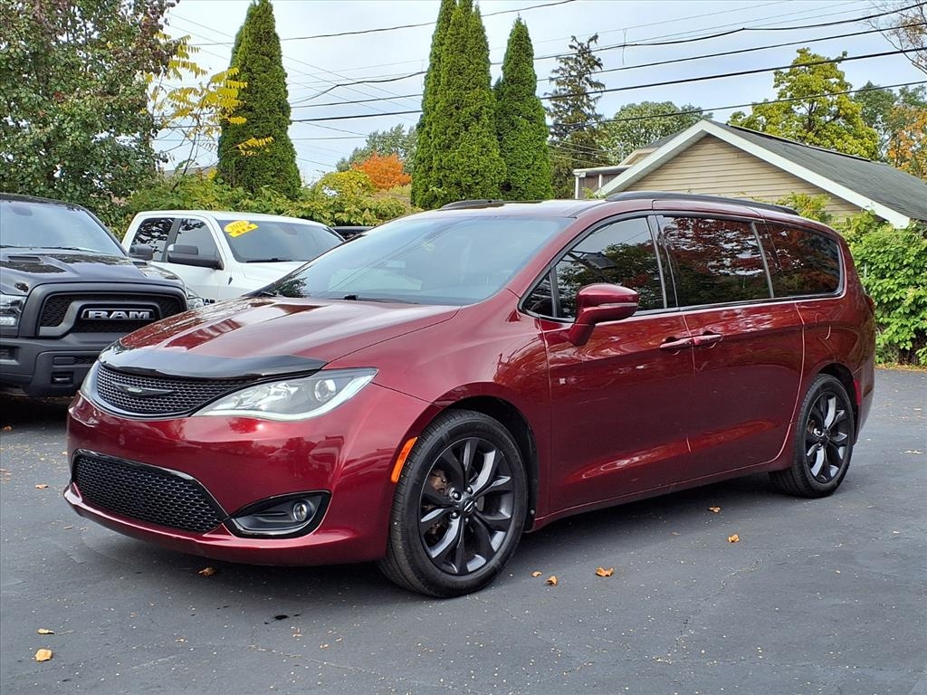 Chrysler Pacifica Limited FWD 2018