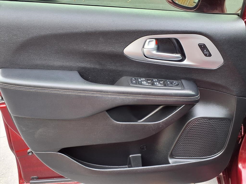 Chrysler Pacifica Limited FWD 2018